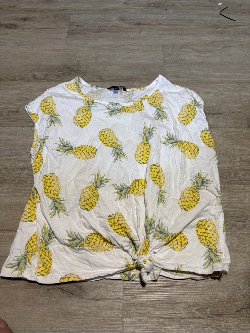 CHARLIE‎ B White Tank Top with Yellow Pineapple Print